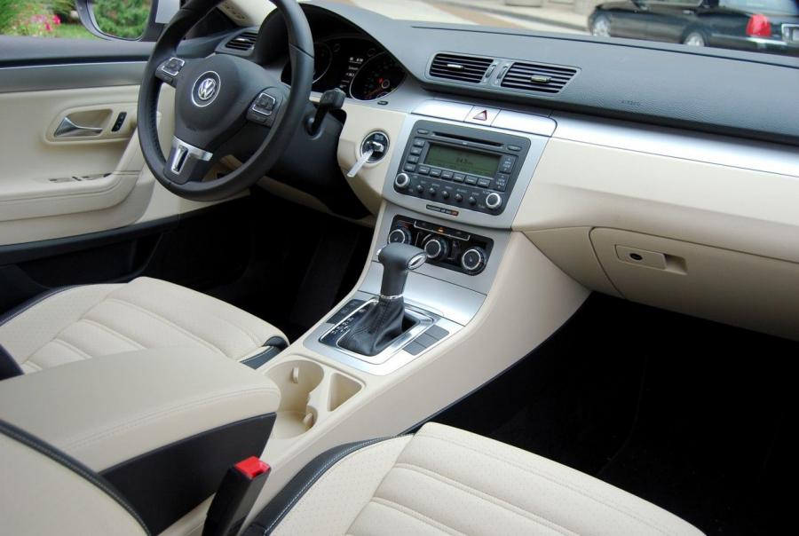  Volkswagen Passat CC 2008 года  (фото 88 из 121)